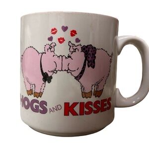 VNTG - RUSS - 80's - "HOGS & KISSES" - 🐷❤️🐷- Mug